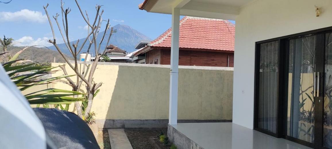 Amed Yudhadewata Hotel Kültér fotó